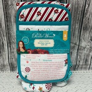 🌸The Pioneer Woman🌸 3 Piece Chocolate Peppermint-Kitchen Gift Set